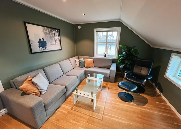 Sentralt Og Nyoppusset Apartment